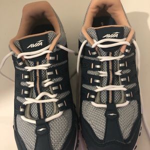 Avia elevate athletic shoes